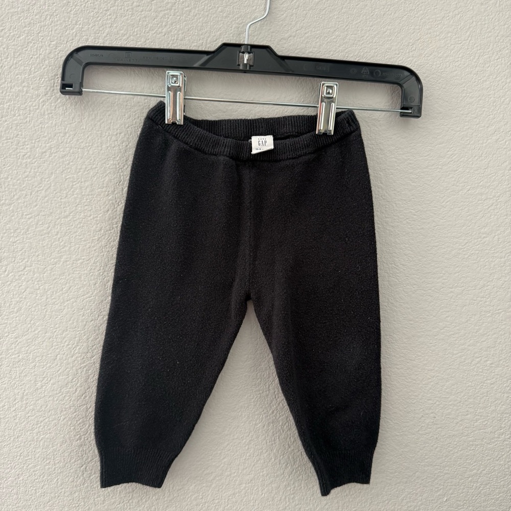 GAP Kids Classic Black Sweatpants size 12-18 Months